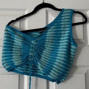 PrettyLittleThing Off-shoulder crop top - Size L